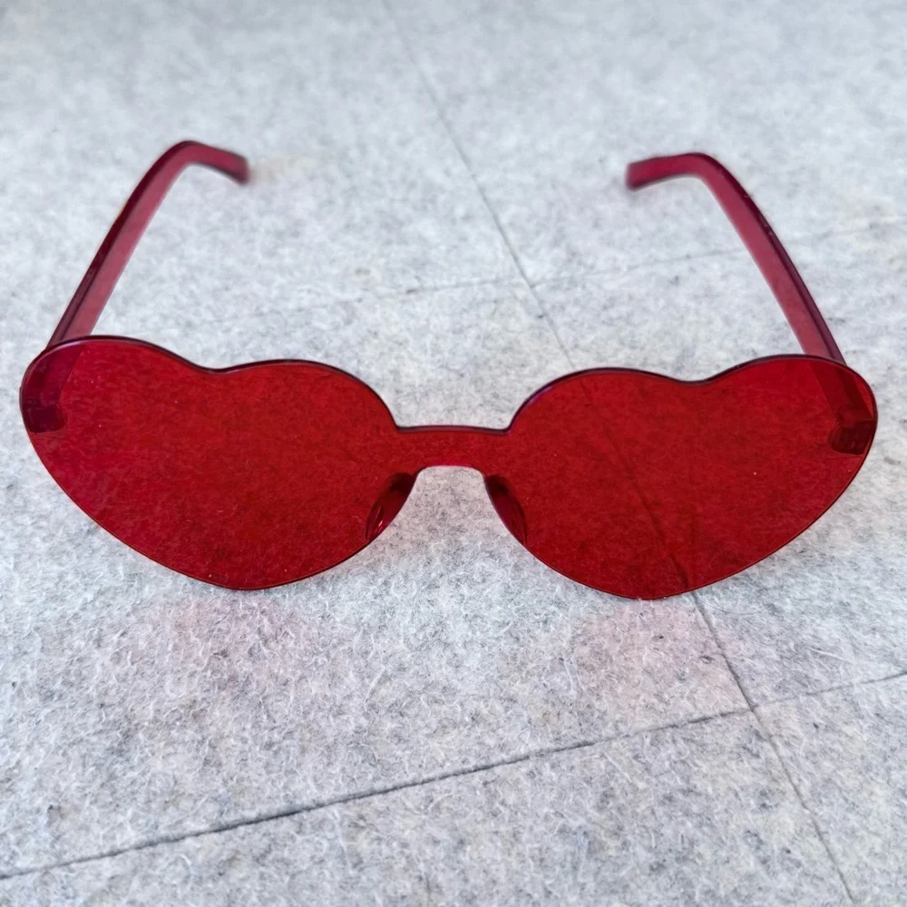 Valentine’s Day Heart-Shaped Kids Sunglasses - Red and Pink, Set of 4 (E35)